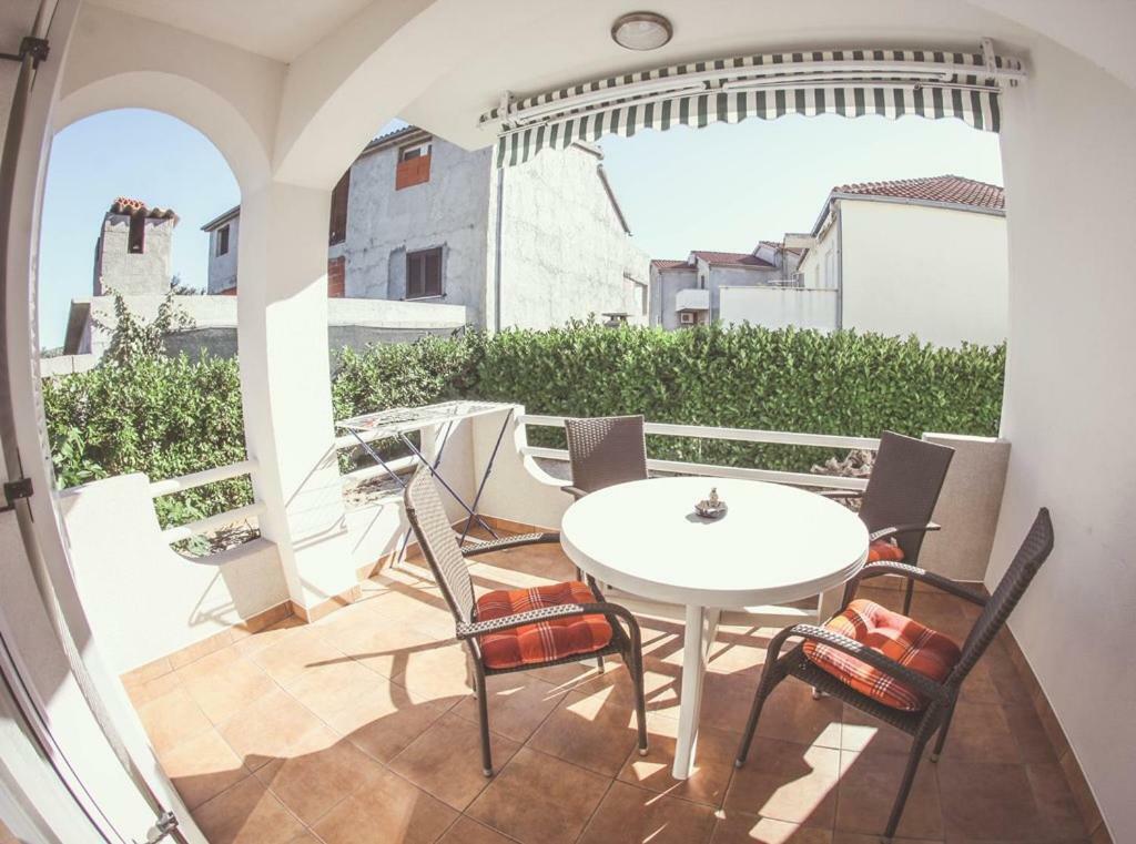 Apartmani Bartolic Rogoznica  Kültér fotó