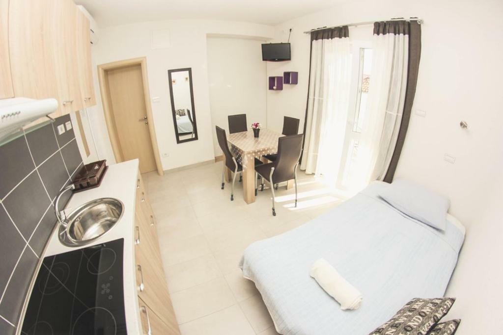 Apartmani Bartolic Rogoznica  Kültér fotó